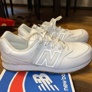 New Balance white sneakers (SOLD)
